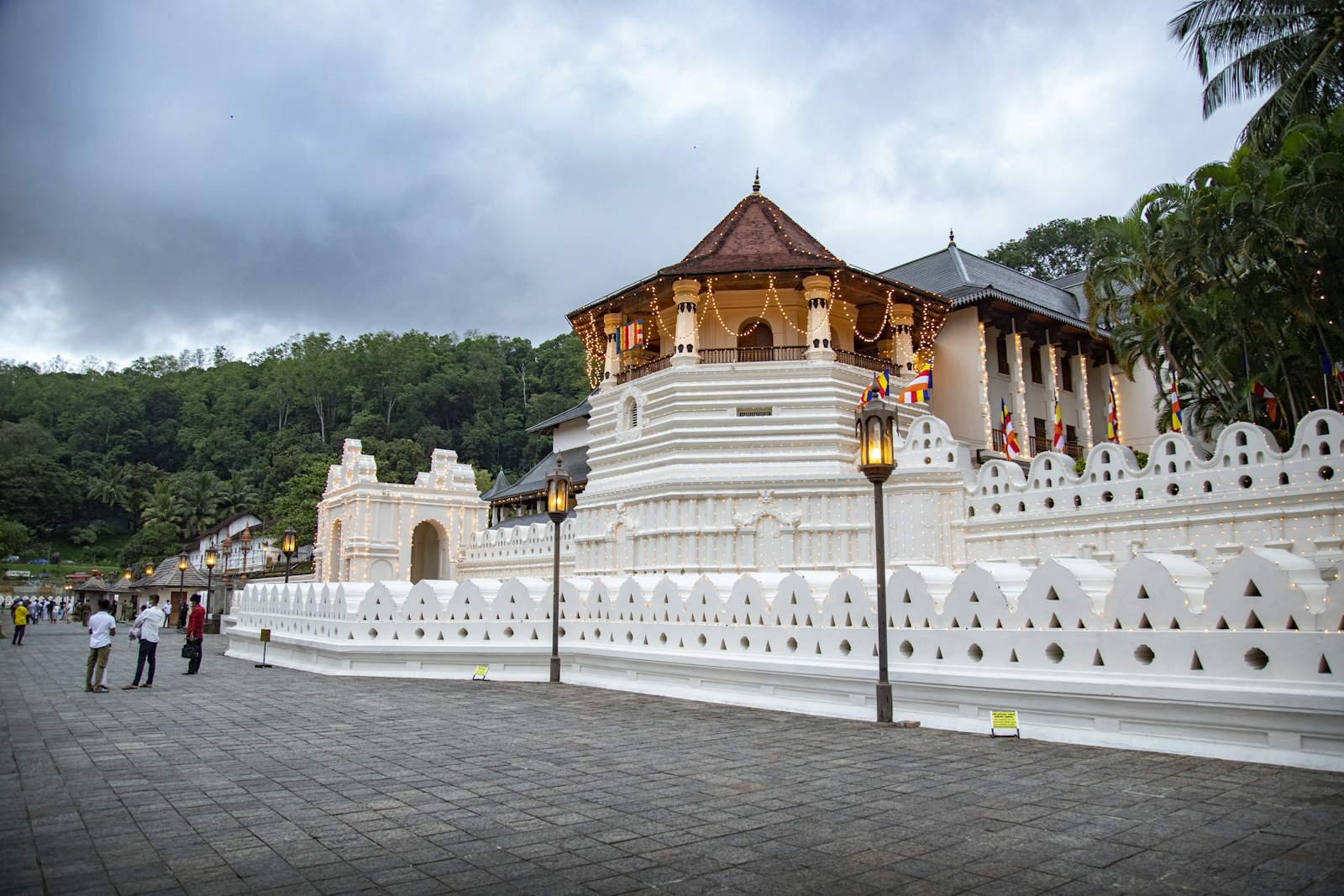 Pitstop Kandy: Tempel van de Tand & wandeling om het meer